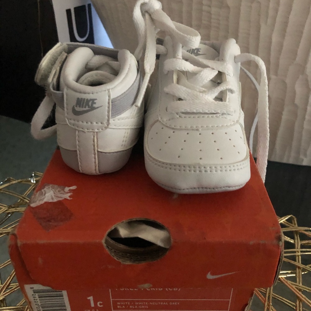 infant crib sneakers white fairly new